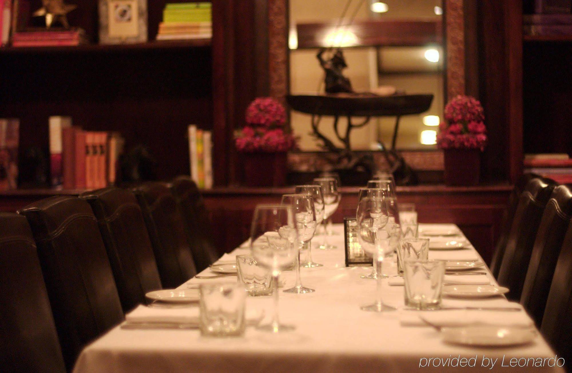 Grand Hotel McKinney Restaurant foto